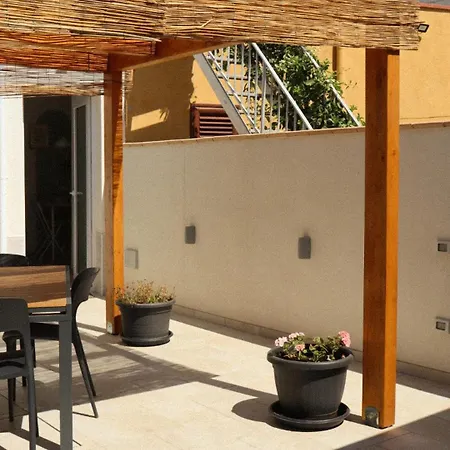 Casa de Férias Charming & Bright Near The